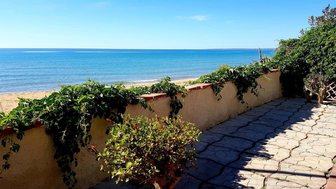 Casa La Conchiglia Sulla Spiaggia Lido di Noto Exterior foto